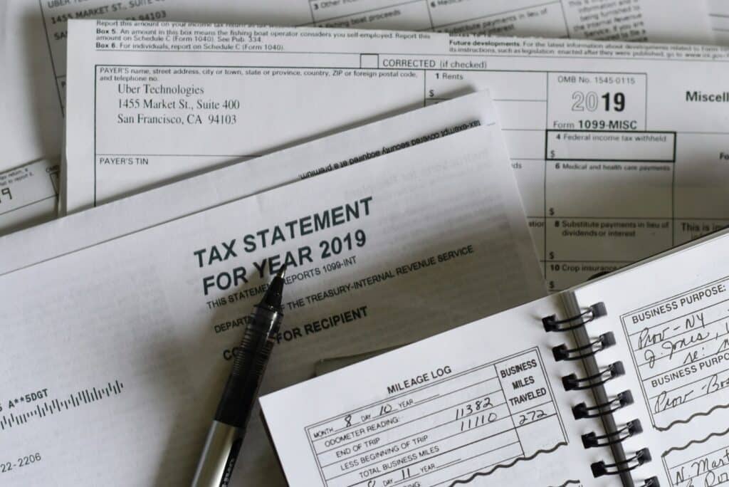 Master Your Finances with the Best Tax Planner for Every Need 7 black and silver pen on white paper